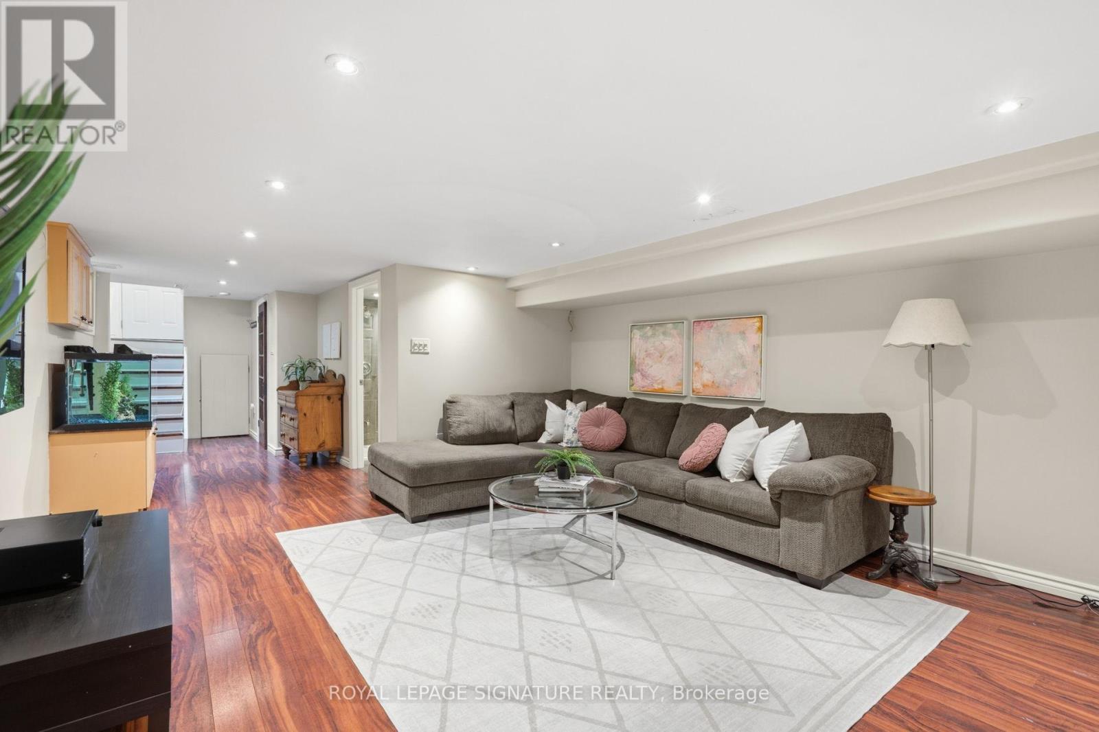 162 Kingsmount Park Road, Toronto, Ontario  M4L 3L8 - Photo 25 - E12799554