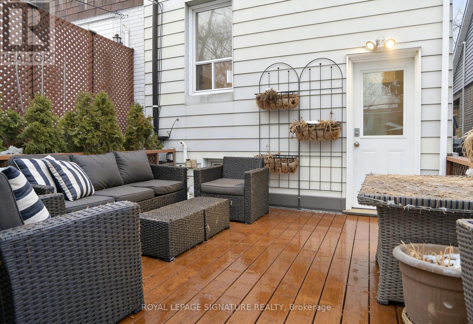 162 Kingsmount Park Road, Toronto, Ontario  M4L 3L8 - Photo 32 - E12799554