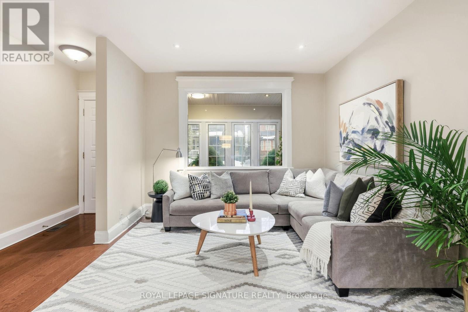 162 Kingsmount Park Road, Toronto, Ontario  M4L 3L8 - Photo 6 - E12799554