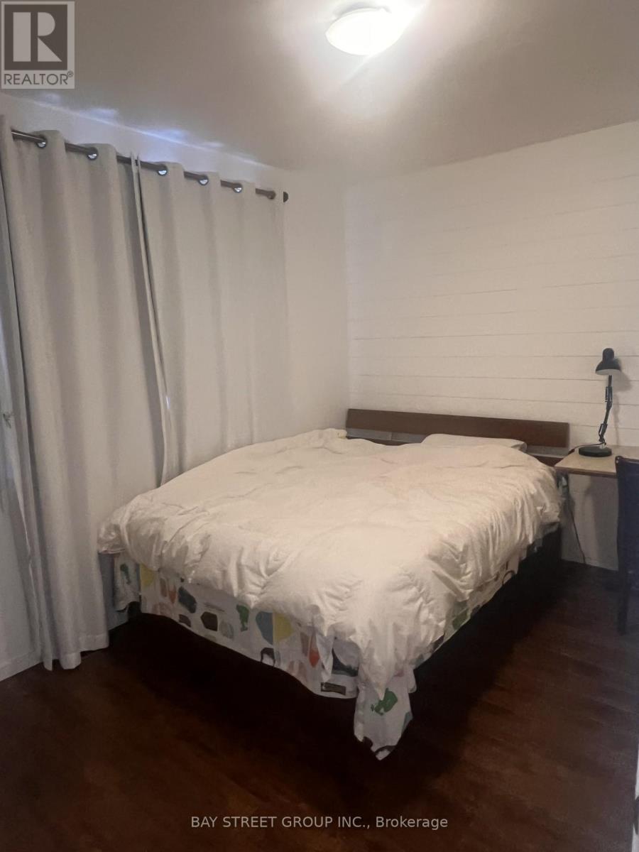 58 Ellendale Drive, Toronto, Ontario  M1P 1N5 - Photo 12 - E12799582