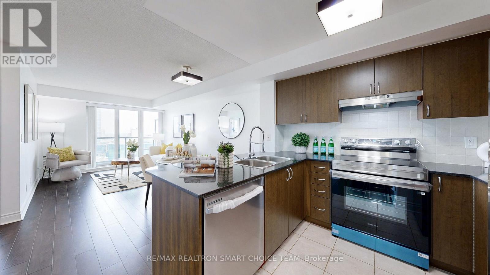 1511 - 75 South Town Centre Boulevard, Markham, Ontario  L6G 0B3 - Photo 12 - N12799602