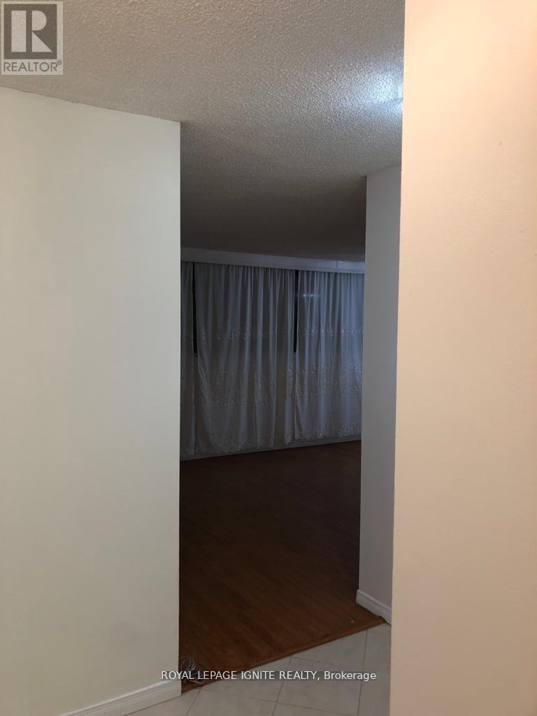 707 - 3695 Kaneff Crescent, Mississauga, Ontario  L5A 4B6 - Photo 17 - W12799542