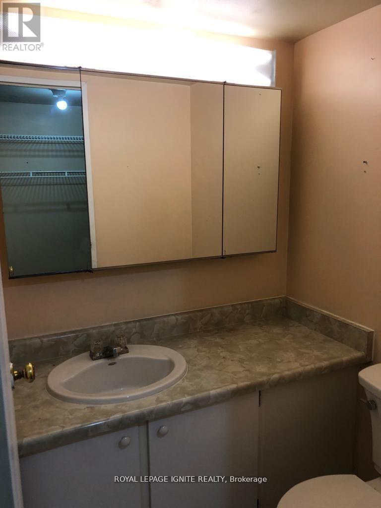 707 - 3695 Kaneff Crescent, Mississauga, Ontario  L5A 4B6 - Photo 6 - W12799542