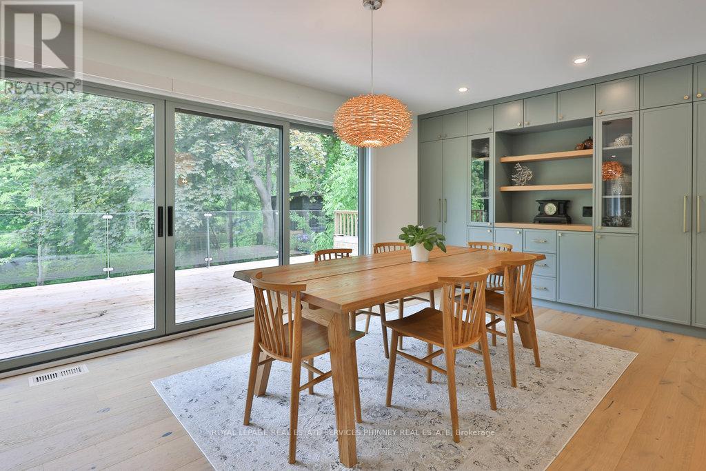 1355 Gatehouse Drive, Mississauga, Ontario  L5H 1A6 - Photo 5 - W12799586