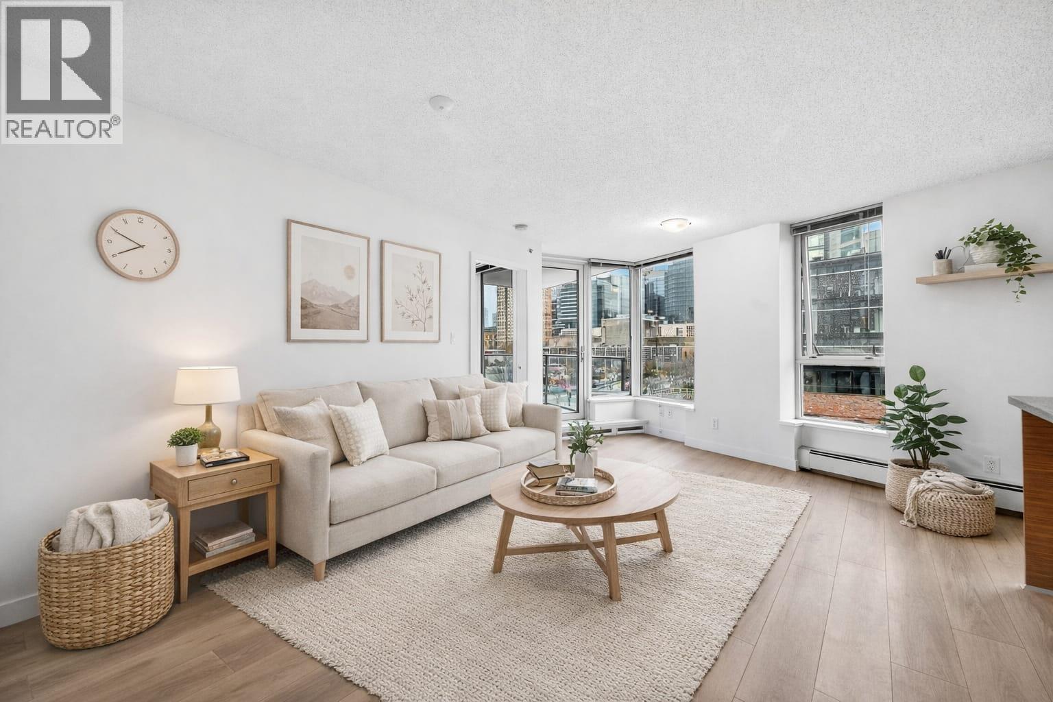 1102 188 KEEFER PLACE, Vancouver, British Columbia