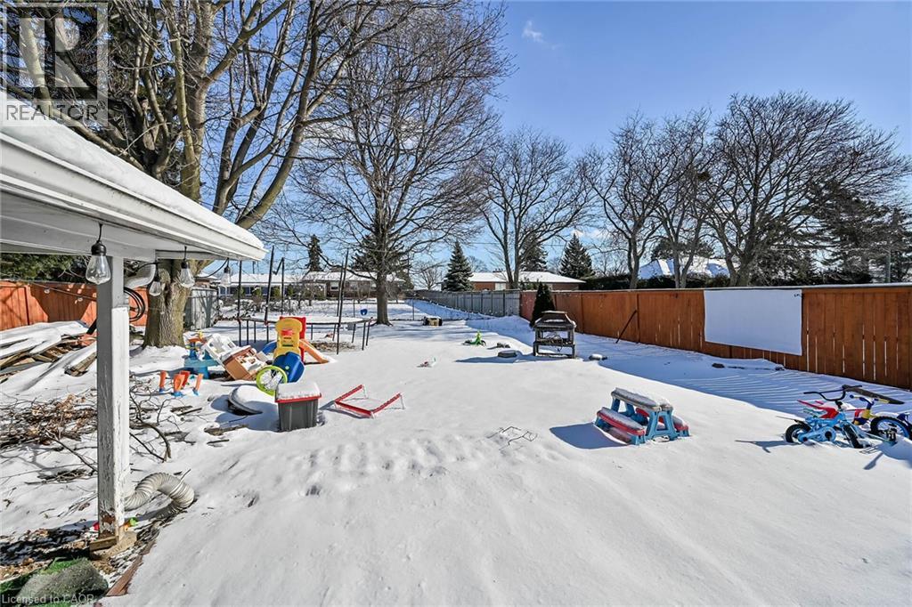 115 Kings Forest Drive, Hamilton, Ontario  L8T 4J8 - Photo 39 - 40800052