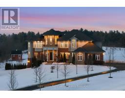 100 CHESSWOOD TRAIL, Hamilton, Ontario