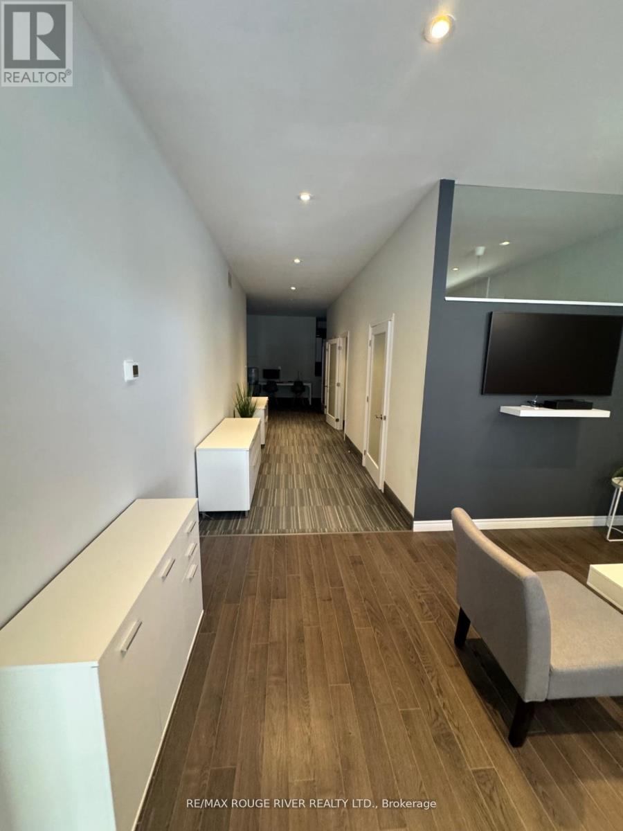 269 Charlotte Street, Peterborough (Town Ward 3), Ontario  K9J 2V3 - Photo 5 - X12799540