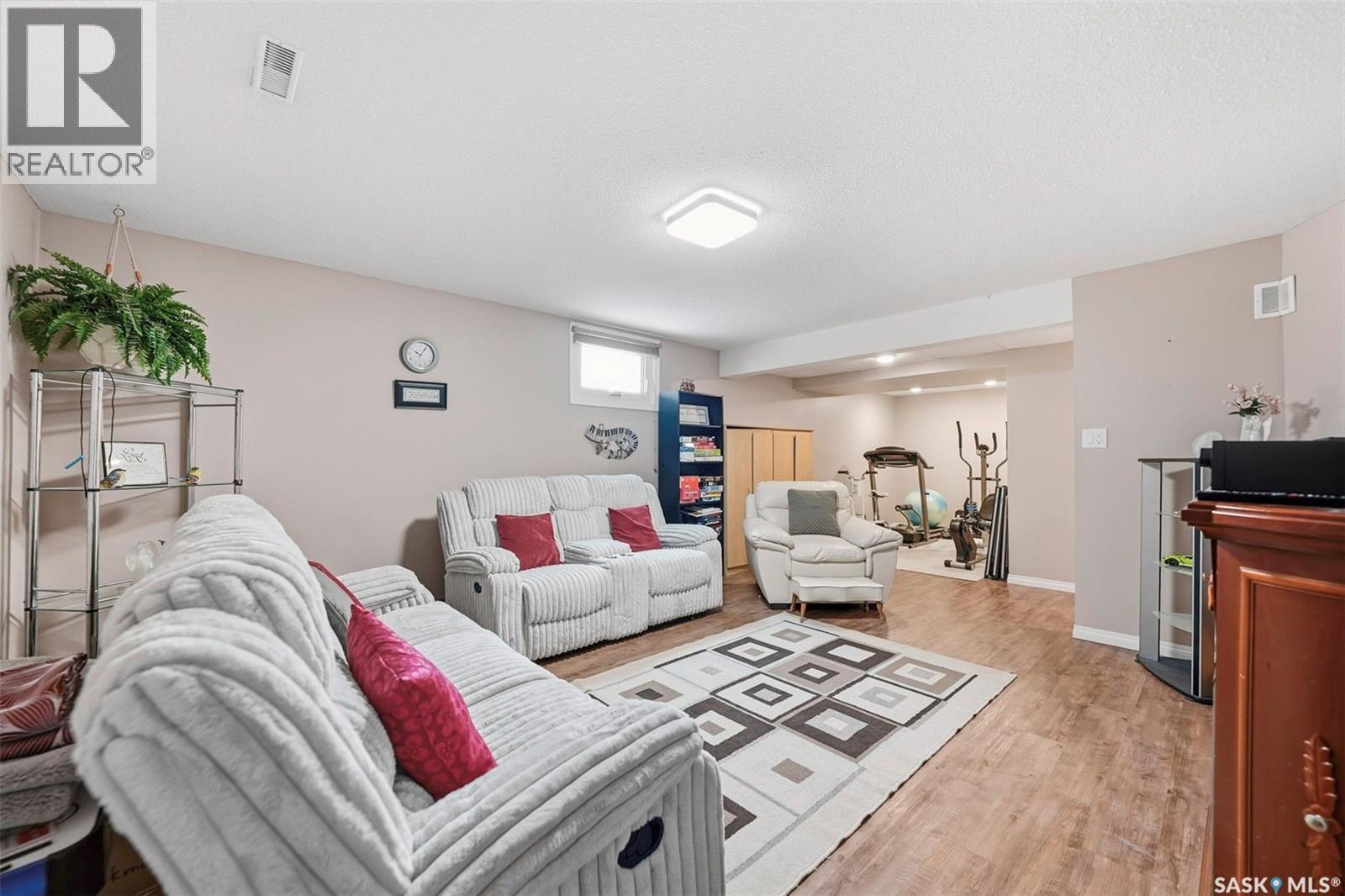 10 Meadows Place, Watrous, Saskatchewan  S0K 4T0 - Photo 24 - SK028803