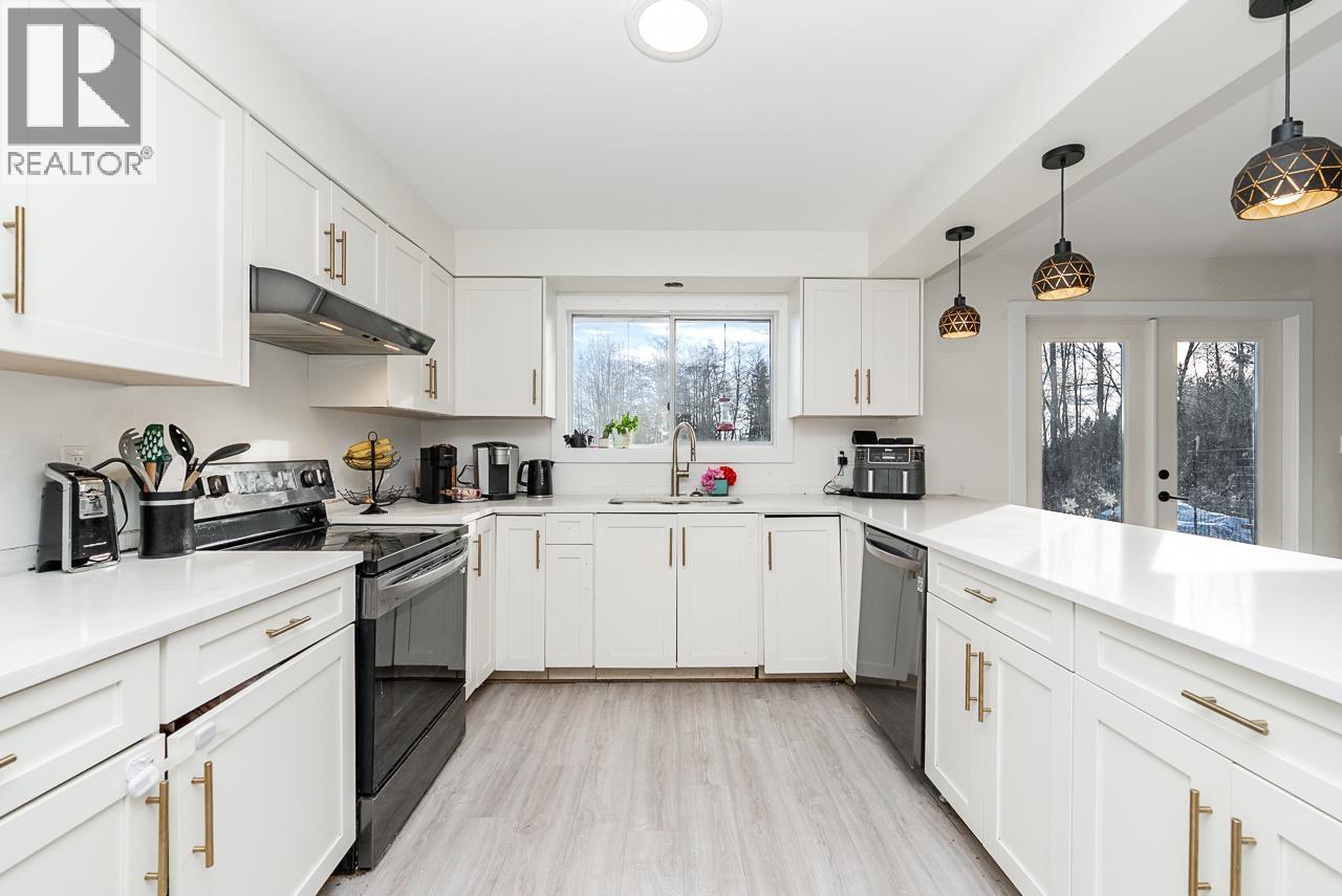 28204 108th Avenue, Maple Ridge, British Columbia  V2W 1T5 - Photo 8 - R3090868