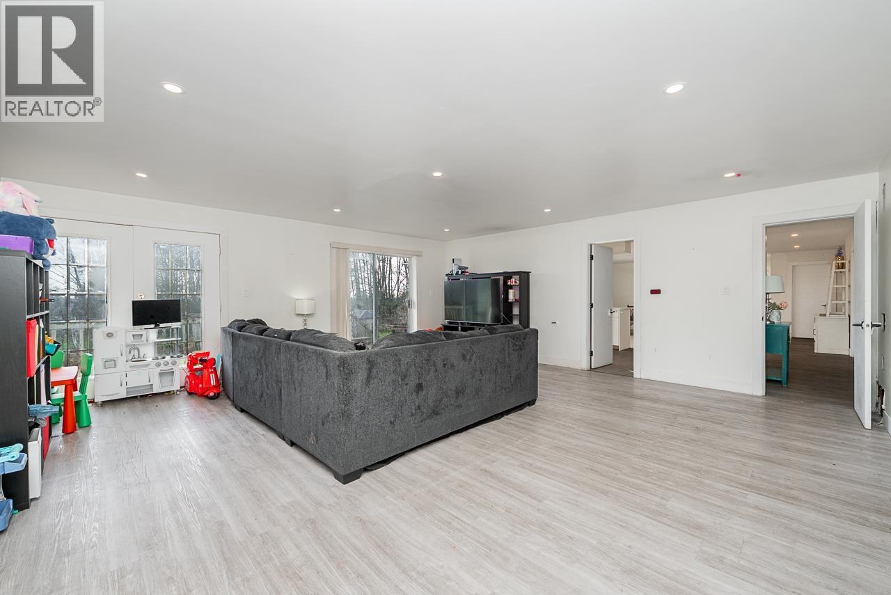 28204 108th Avenue, Maple Ridge, British Columbia  V2W 1T5 - Photo 13 - R3090868