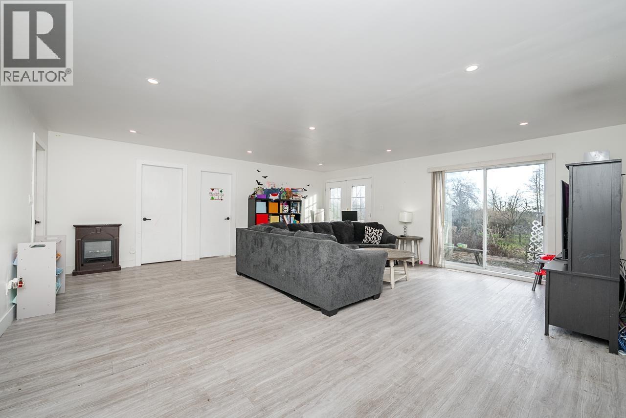 28204 108th Avenue, Maple Ridge, British Columbia  V2W 1T5 - Photo 12 - R3090868