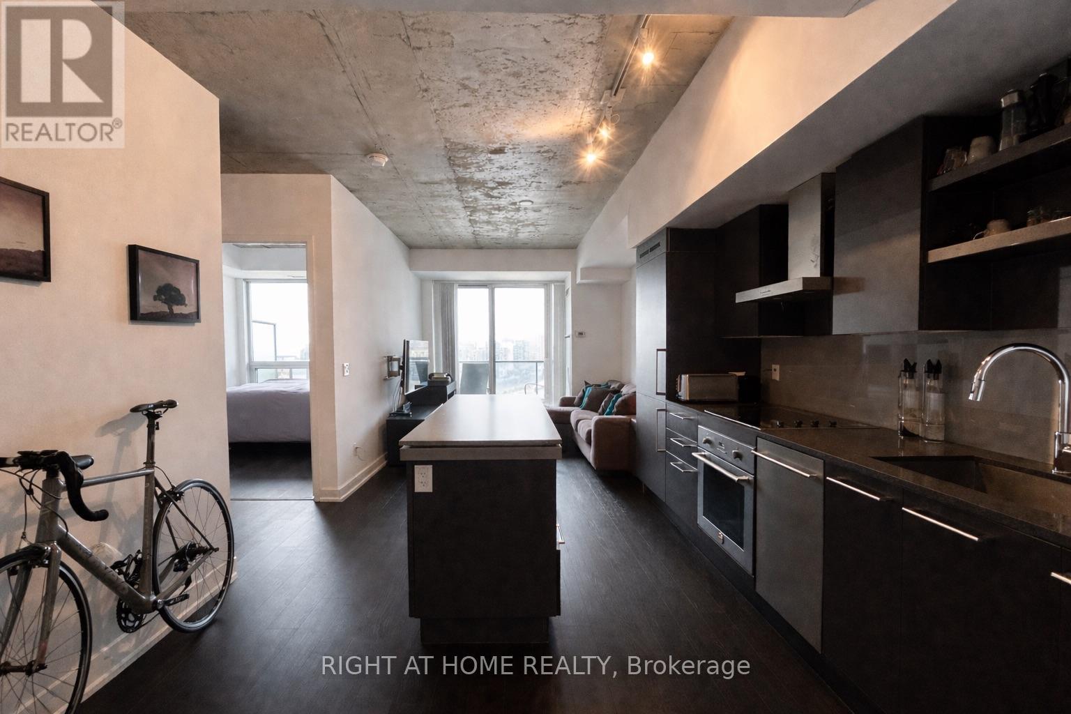 Lph23 - 1030 King Street W, Toronto, Ontario  M6K 3N3 - Photo 6 - C12798850