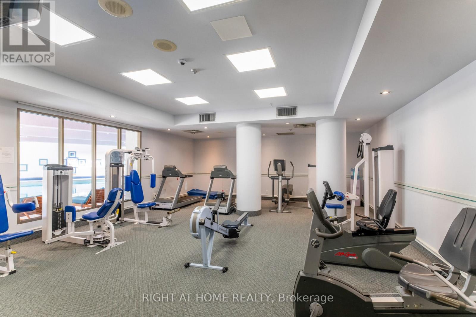 #803 - 610 Bullock Drive, Markham, Ontario  L3R 0G1 - Photo 13 - N12422232