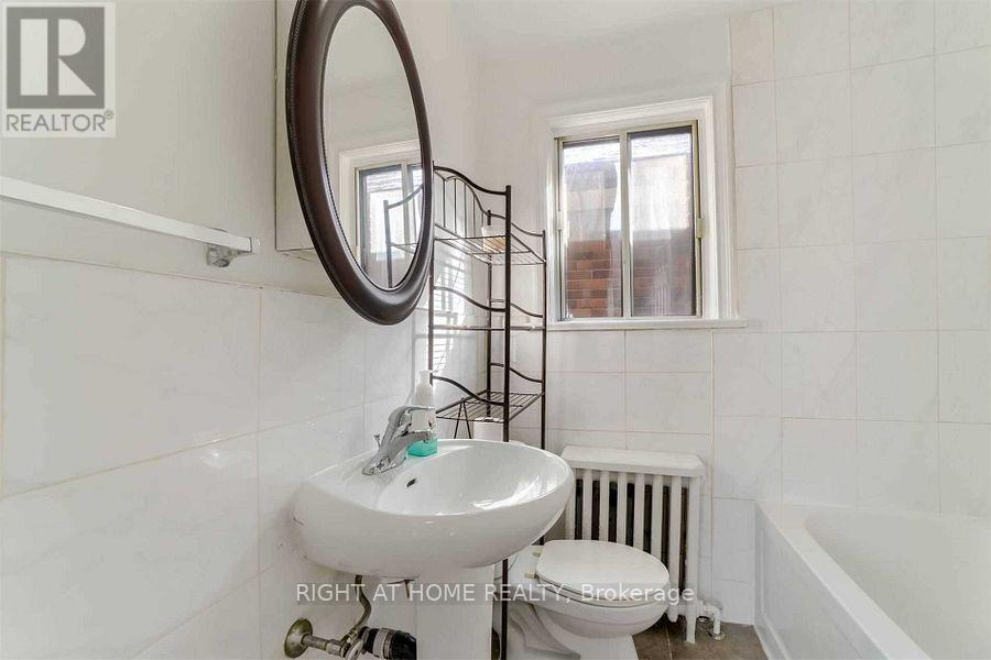 3 - 69 Third Street, Toronto, Ontario  M8V 2X7 - Photo 12 - W12426201