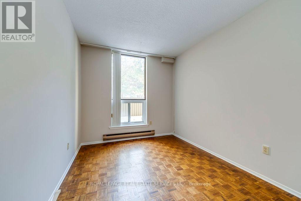 105 - 965 Inverhouse Drive, Mississauga, Ontario  L5J 4B4 - Photo 19 - W12792612