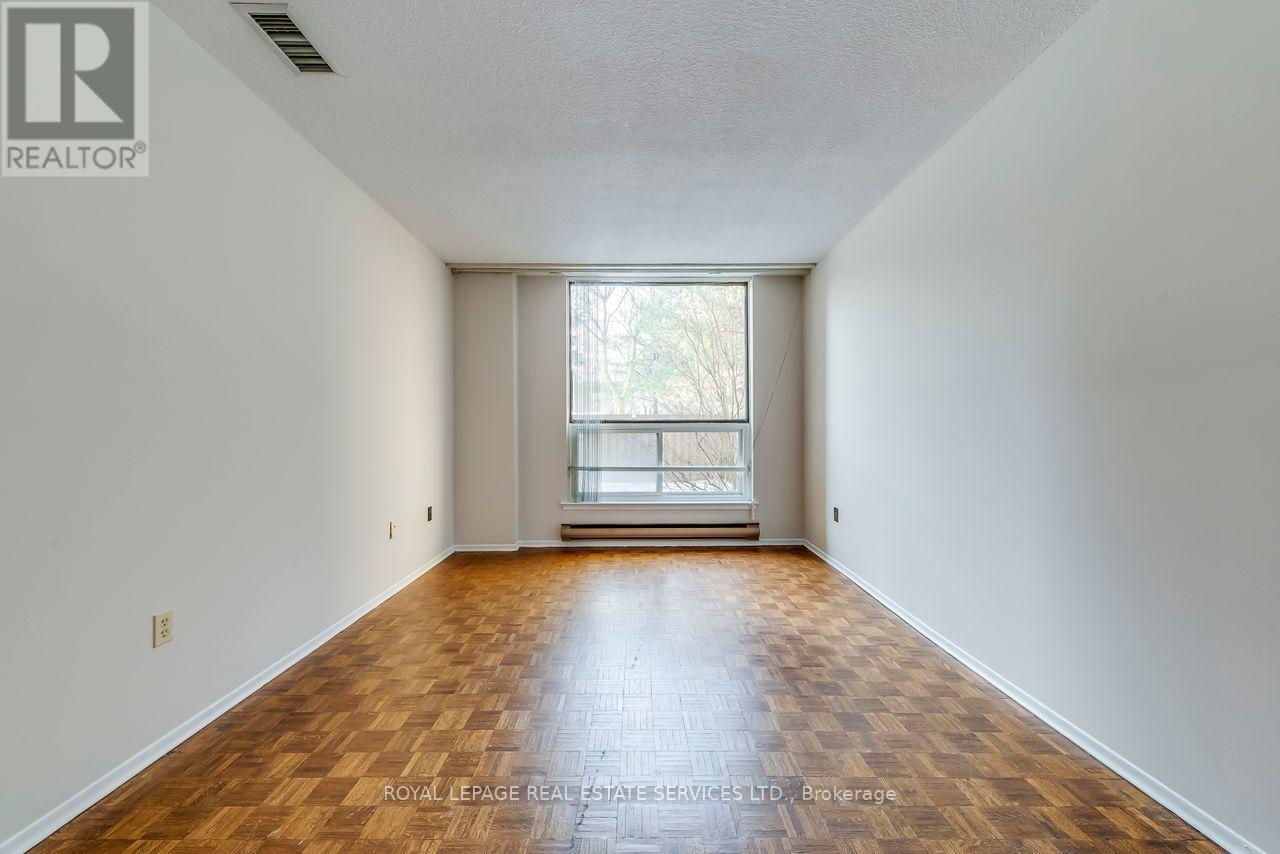 105 - 965 Inverhouse Drive, Mississauga, Ontario  L5J 4B4 - Photo 15 - W12792612