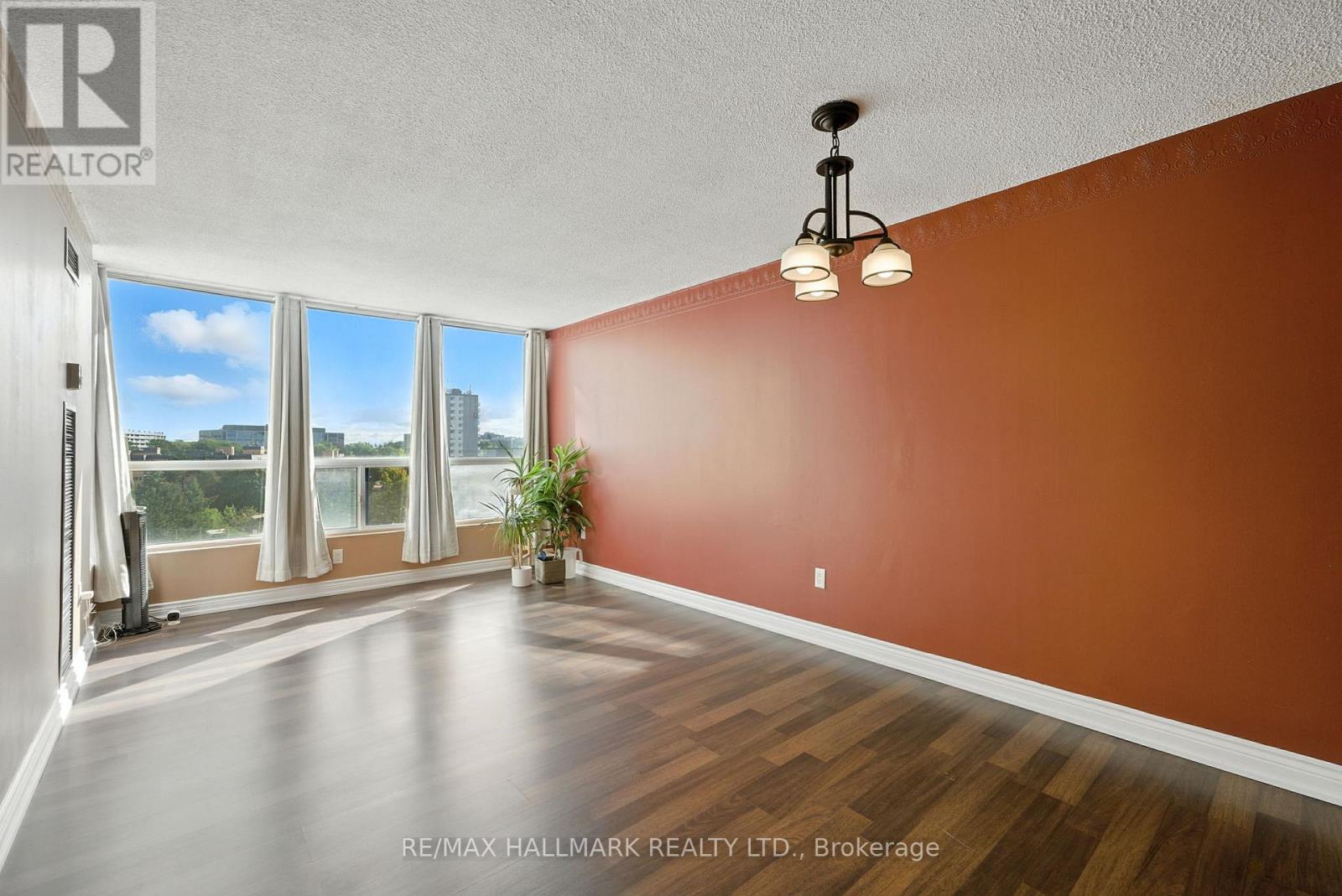 #802 - 3050 Ellesmere Road, Toronto, Ontario  M1E 5E6 - Photo 1 - E12679722