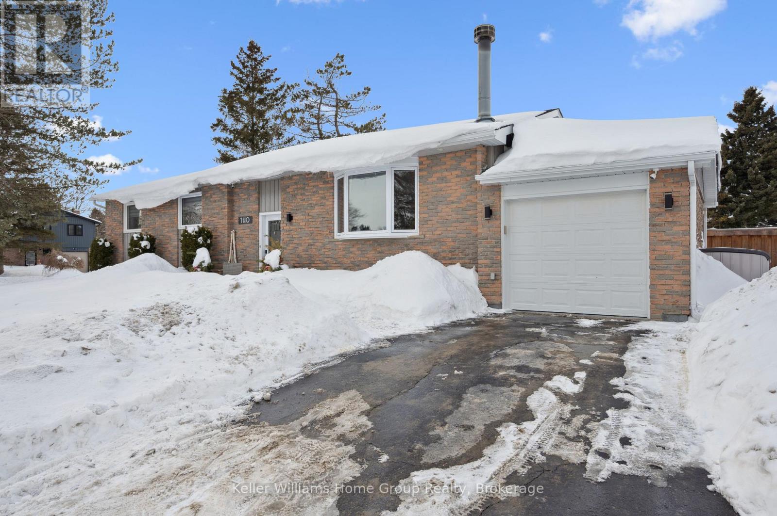 2 Douglas Crescent Hill, Erin, Ontario  N0B 1Z0 - Photo 3 - X12799636