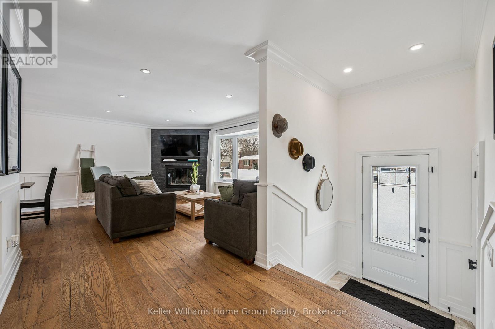 2 Douglas Crescent Hill, Erin, Ontario  N0B 1Z0 - Photo 6 - X12799636