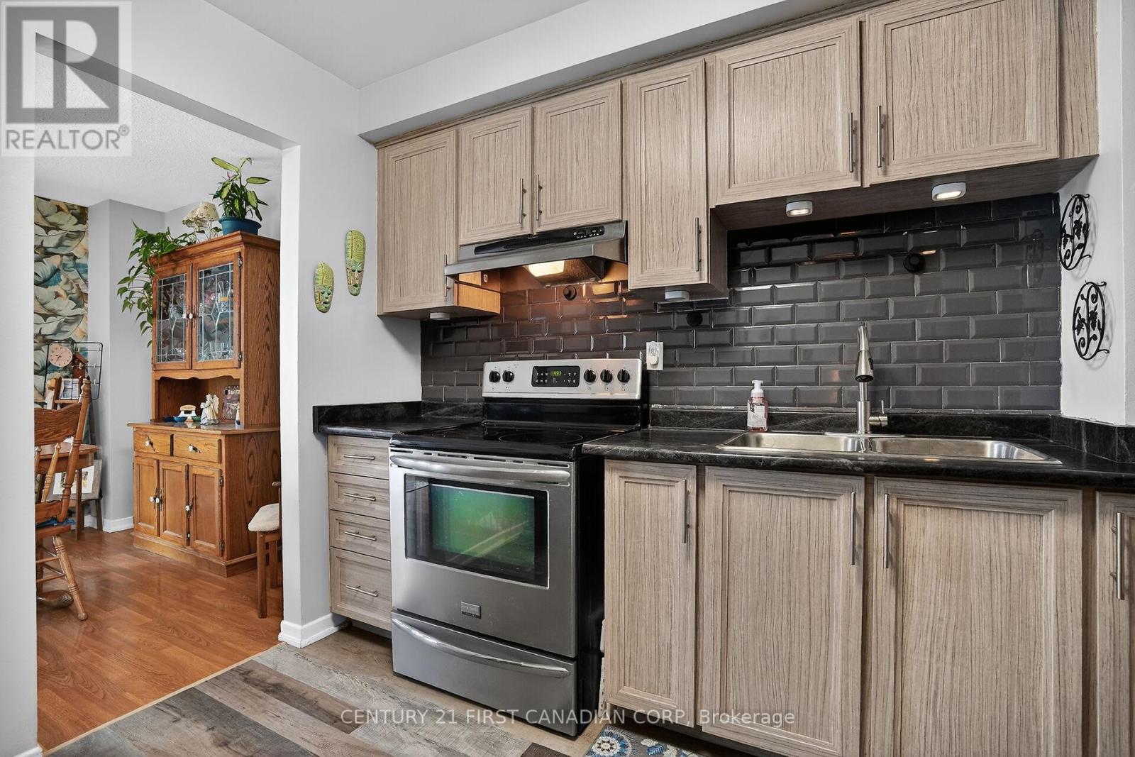 256 - 700 Osgoode Drive, London South, Ontario  N6E 2H1 - Photo 18 - X12799604