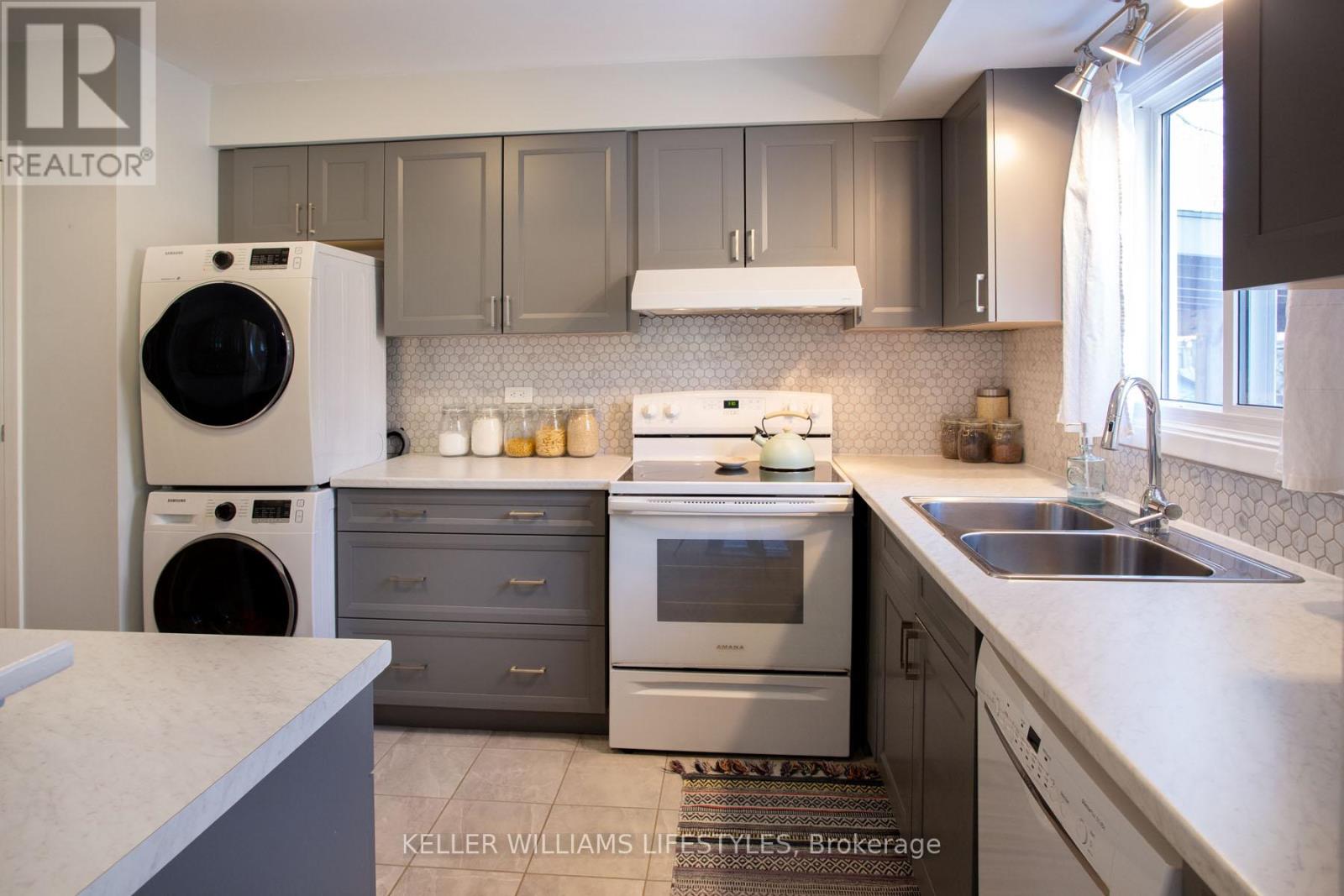 420 Castlegrove Boulevard, London North, Ontario  N6G 1K6 - Photo 10 - X12799634