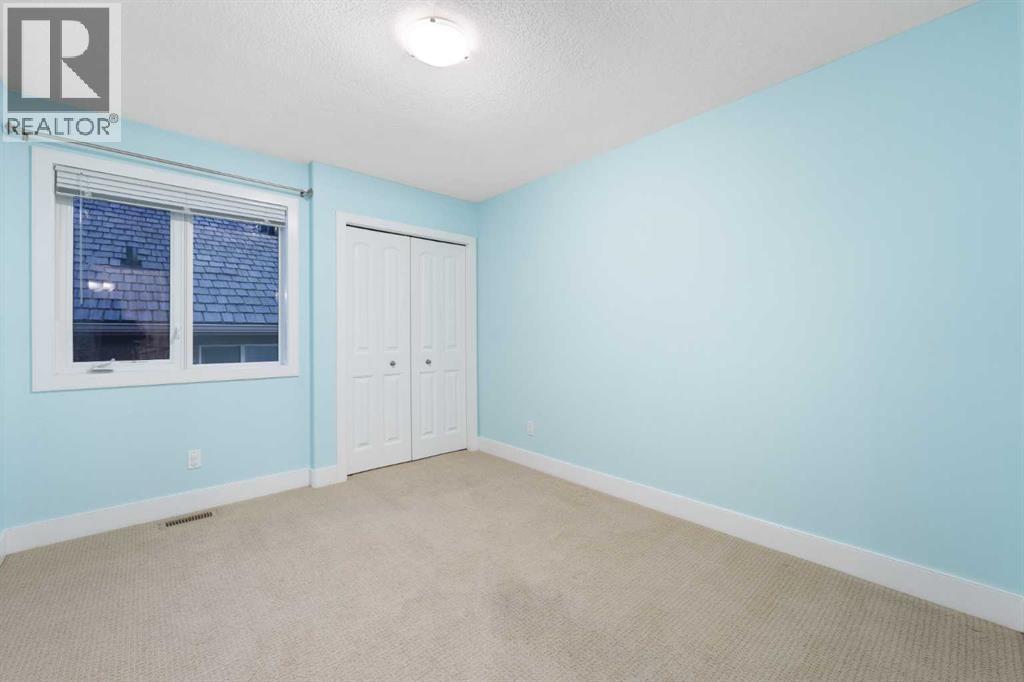 70 Royal Ridge Manor Nw, Calgary, Alberta  T3G 5Z1 - Photo 45 - A2280887