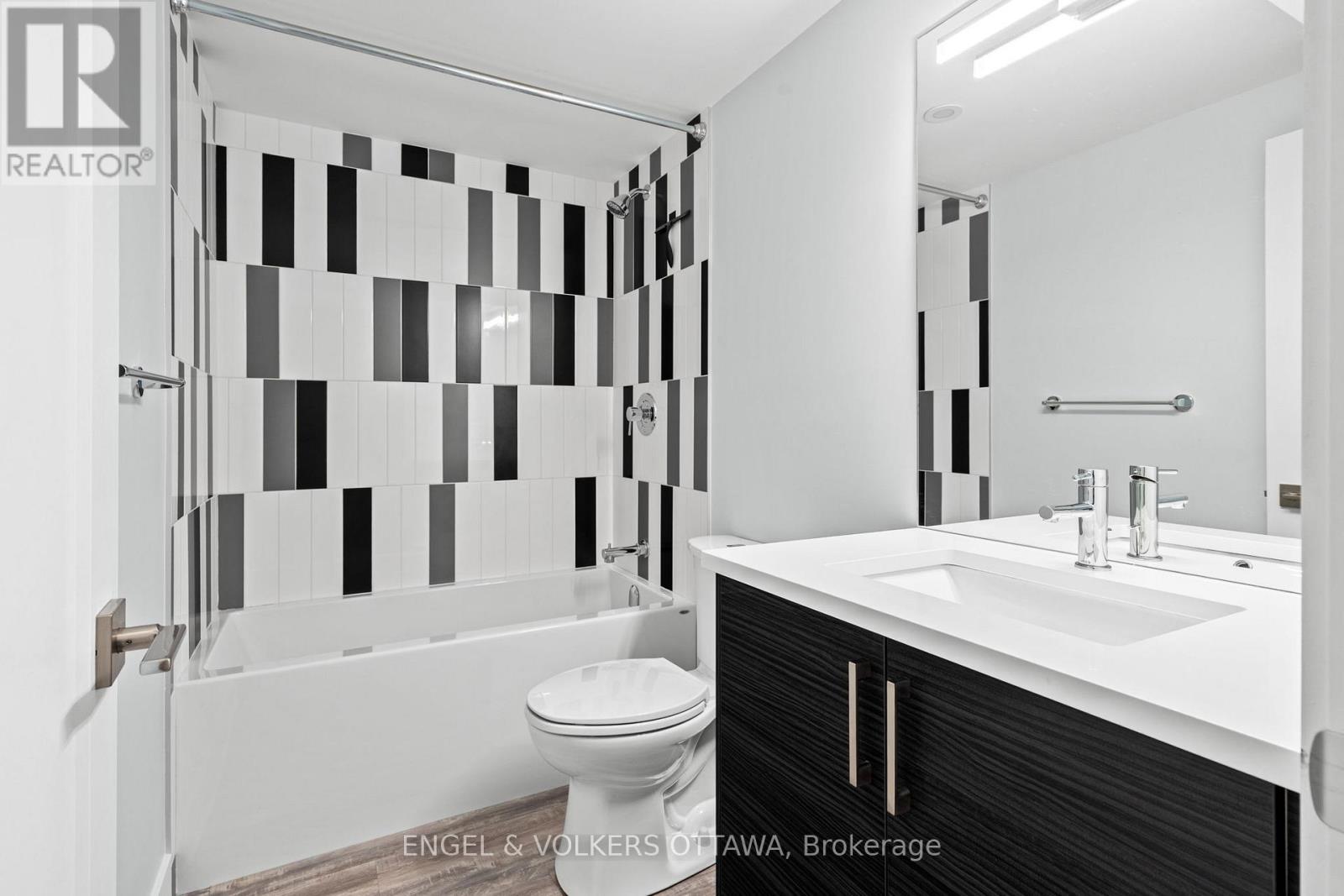 4 - 569 Mcleod Street, Ottawa, Ontario  K1R 5R2 - Photo 15 - X12668748