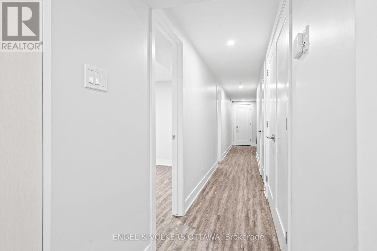 4 - 569 Mcleod Street, Ottawa, Ontario  K1R 5R2 - Photo 7 - X12668748