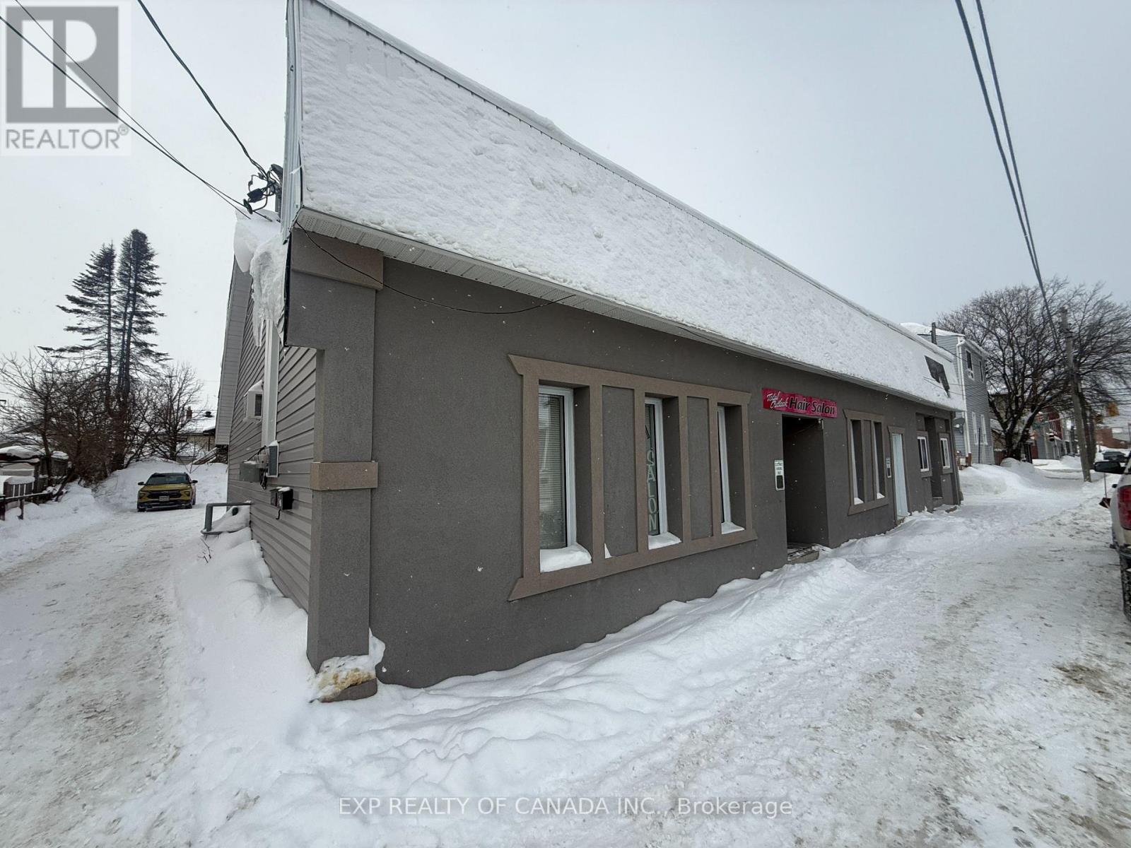 271-275 Pine Street S, Timmins (Ts - Se), Ontario  P4N 2K8 - Photo 2 - T12799692