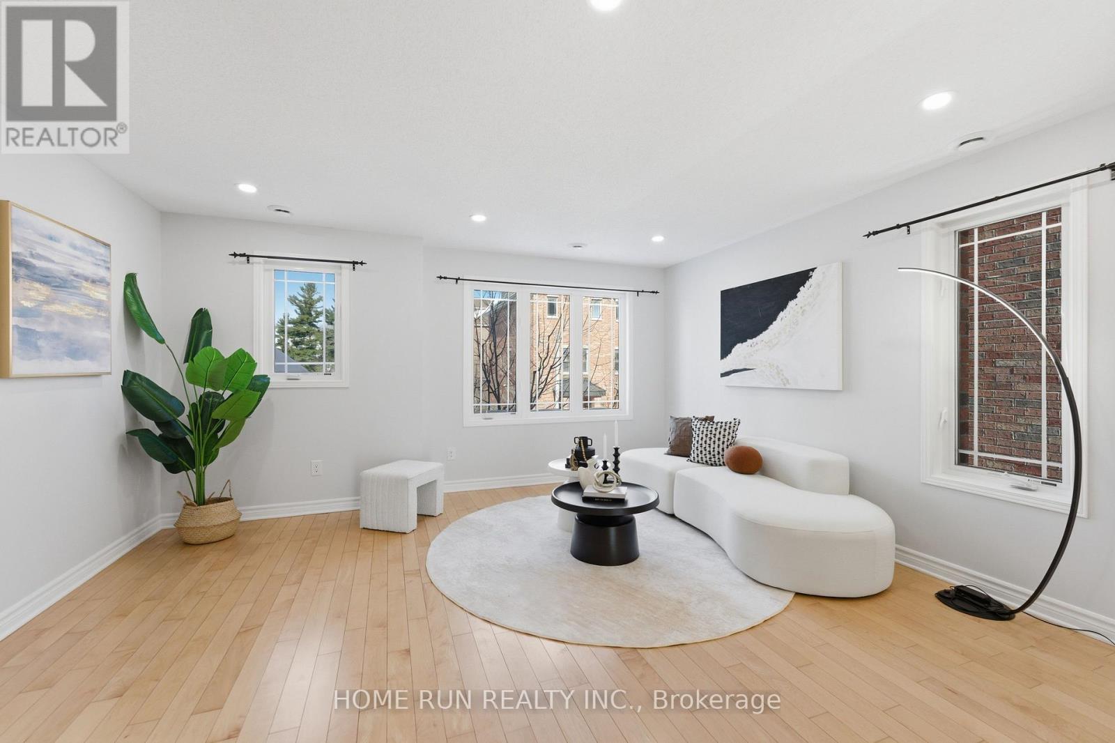 462 Leboutillier Avenue, Ottawa, Ontario  K1K 2V7 - Photo 4 - X12799642