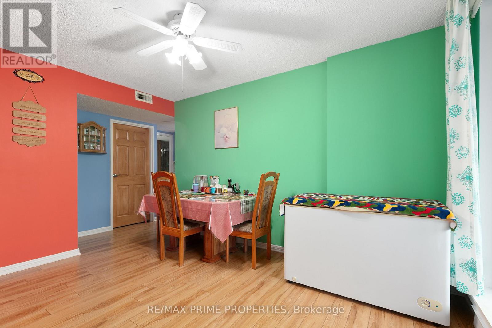 901 - 200 Lafontaine Avenue, Ottawa, Ontario  K1L 8K8 - Photo 13 - X12799782