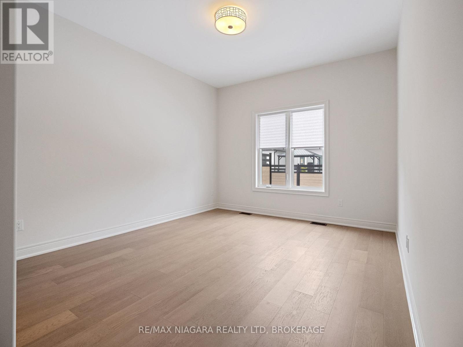 2 - 5 Butternut Crescent, Fort Erie, Ontario  L0S 1N0 - Photo 20 - X12799624