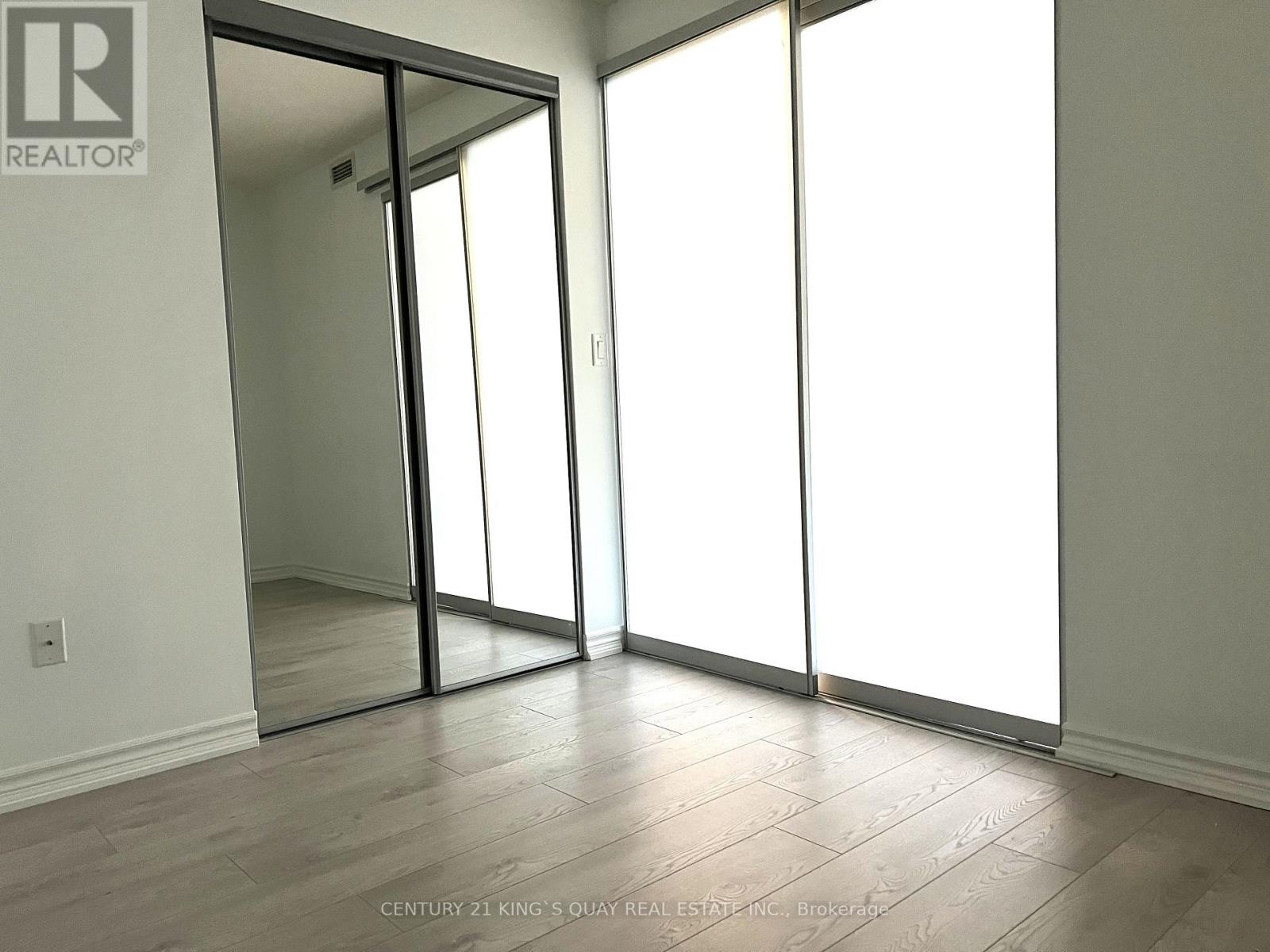 1904 - 386 Yonge Street, Toronto, Ontario  M5B 0A5 - Photo 11 - C12798954