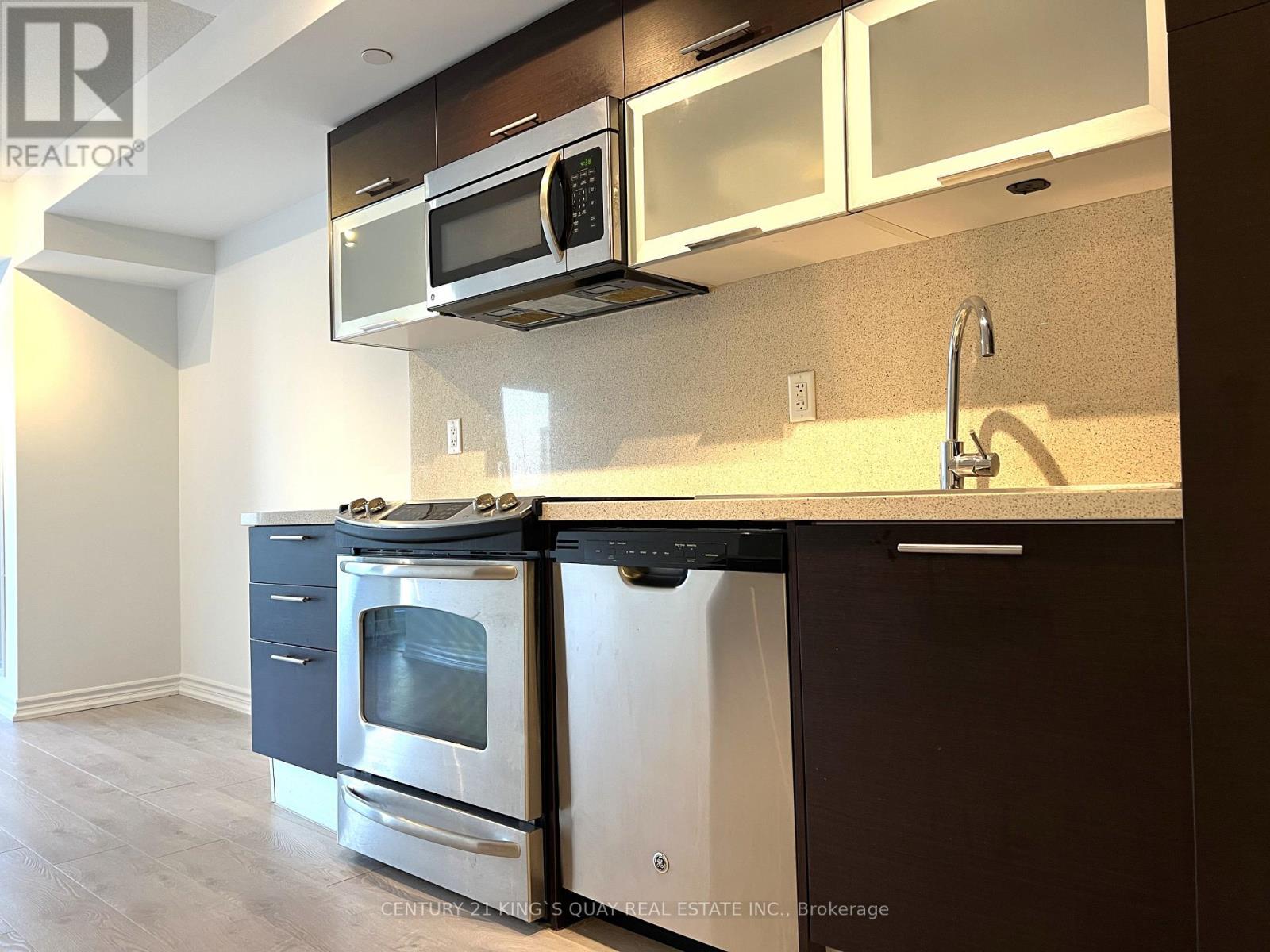 1904 - 386 Yonge Street, Toronto, Ontario  M5B 0A5 - Photo 18 - C12798954