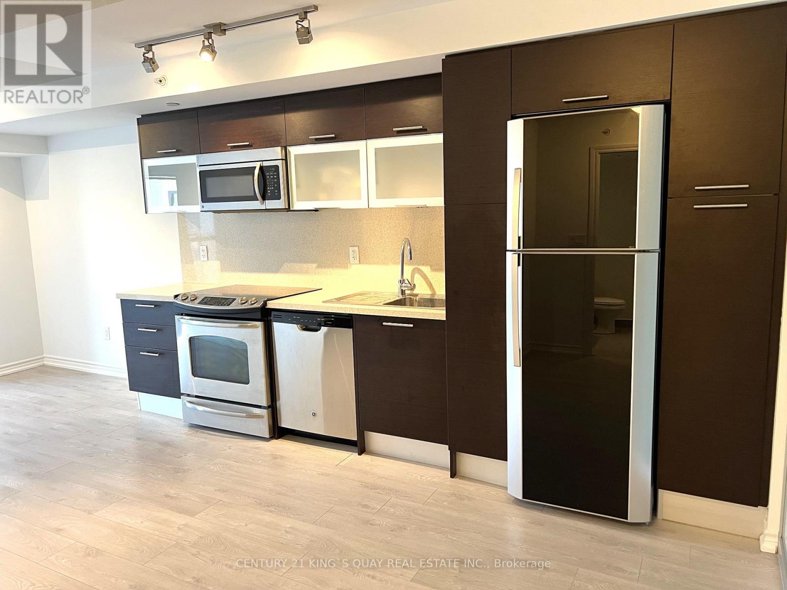 1904 - 386 Yonge Street, Toronto, Ontario  M5B 0A5 - Photo 19 - C12798954