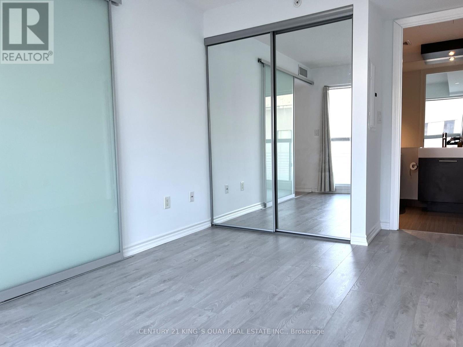 1904 - 386 Yonge Street, Toronto, Ontario  M5B 0A5 - Photo 31 - C12798954