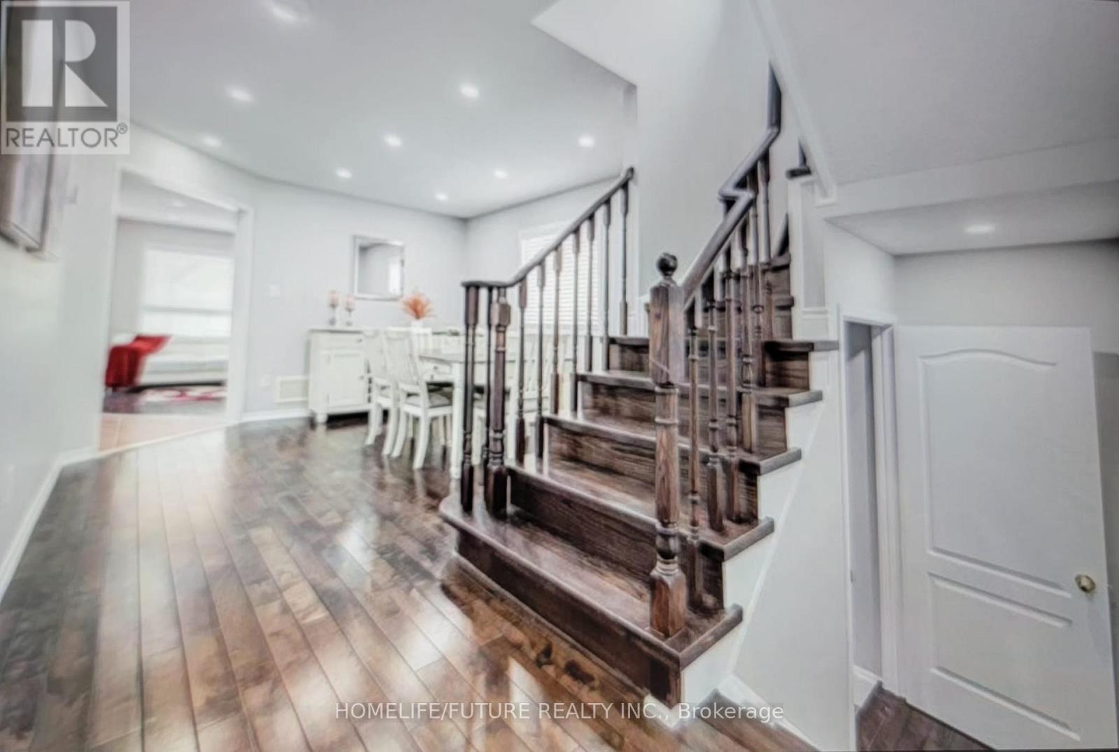 Main - 36 Trumpet Valley Boulevard, Brampton, Ontario  L7A 3N8 - Photo 3 - W12799300