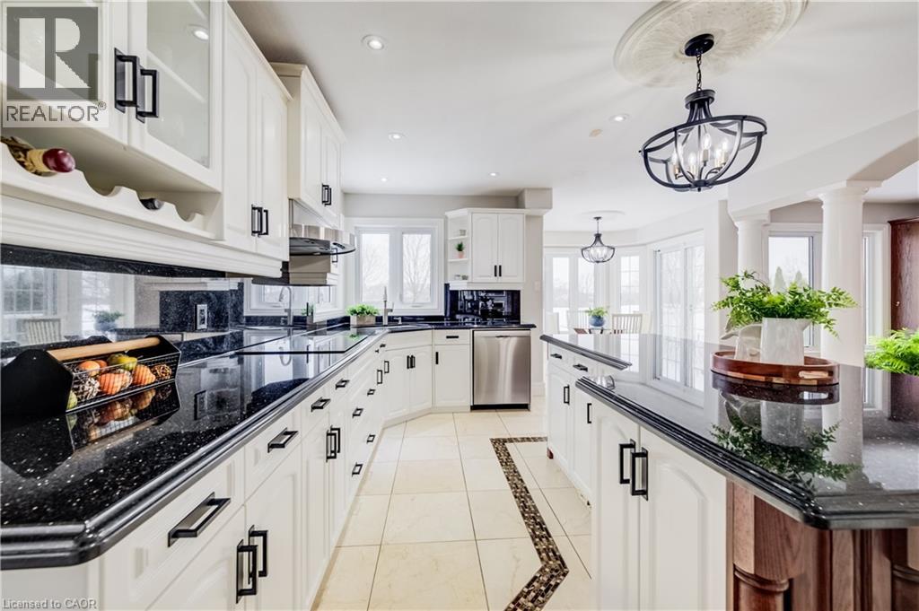 38 Deer Ridge Crescent, Kitchener, Ontario  N2P 2L3 - Photo 6 - 40804498