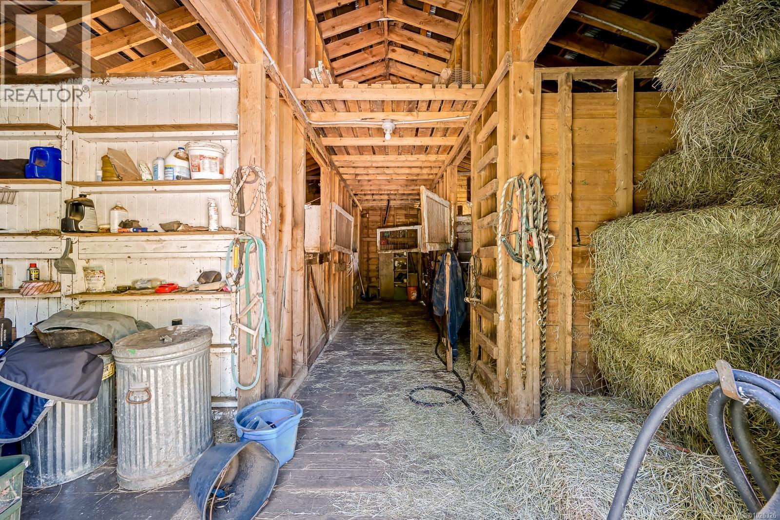 2468 Endall Rd, Black Creek, British Columbia  V0R 1C0 - Photo 45 - 1026326