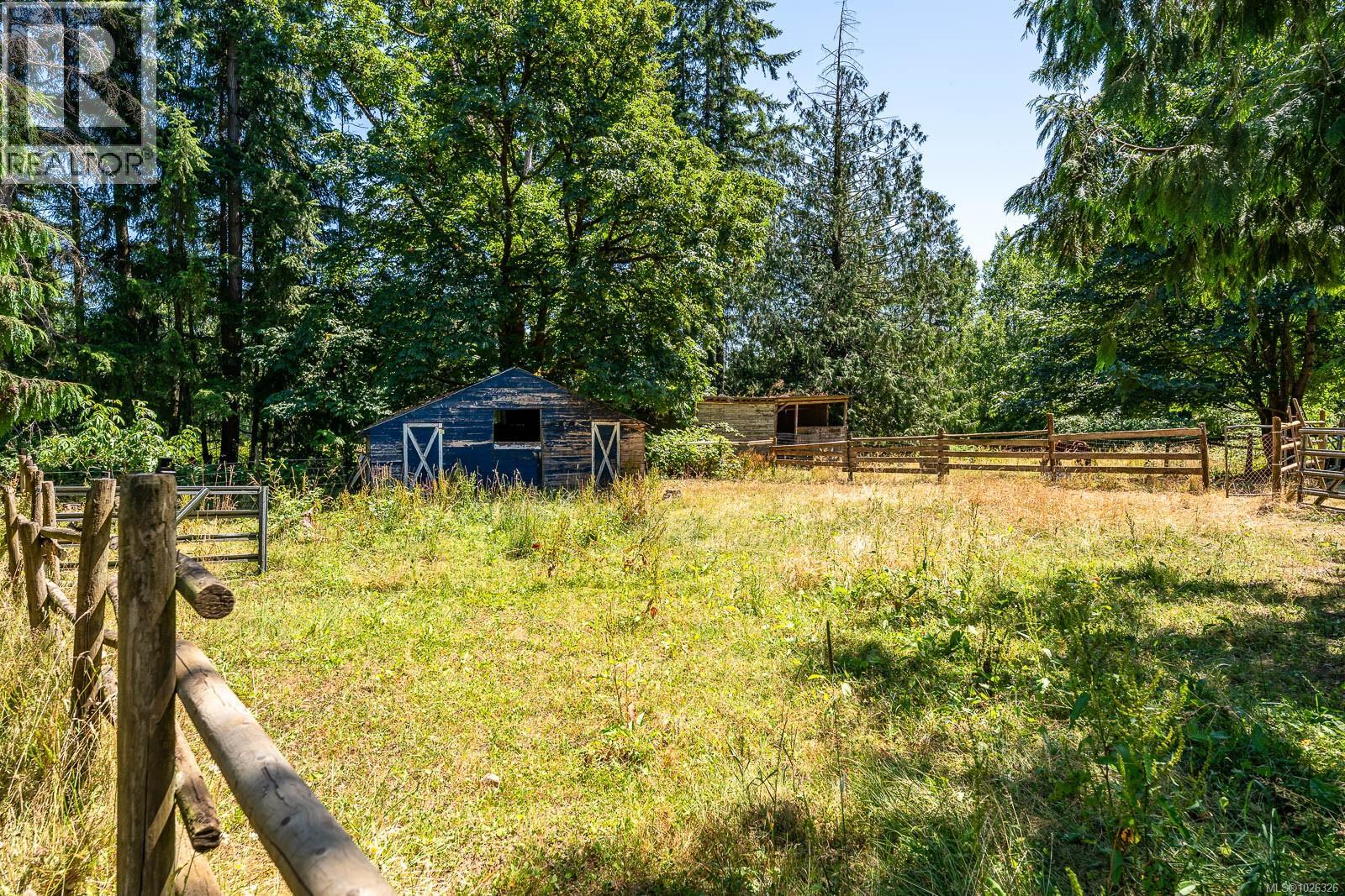 2468 Endall Rd, Black Creek, British Columbia  V0R 1C0 - Photo 42 - 1026326