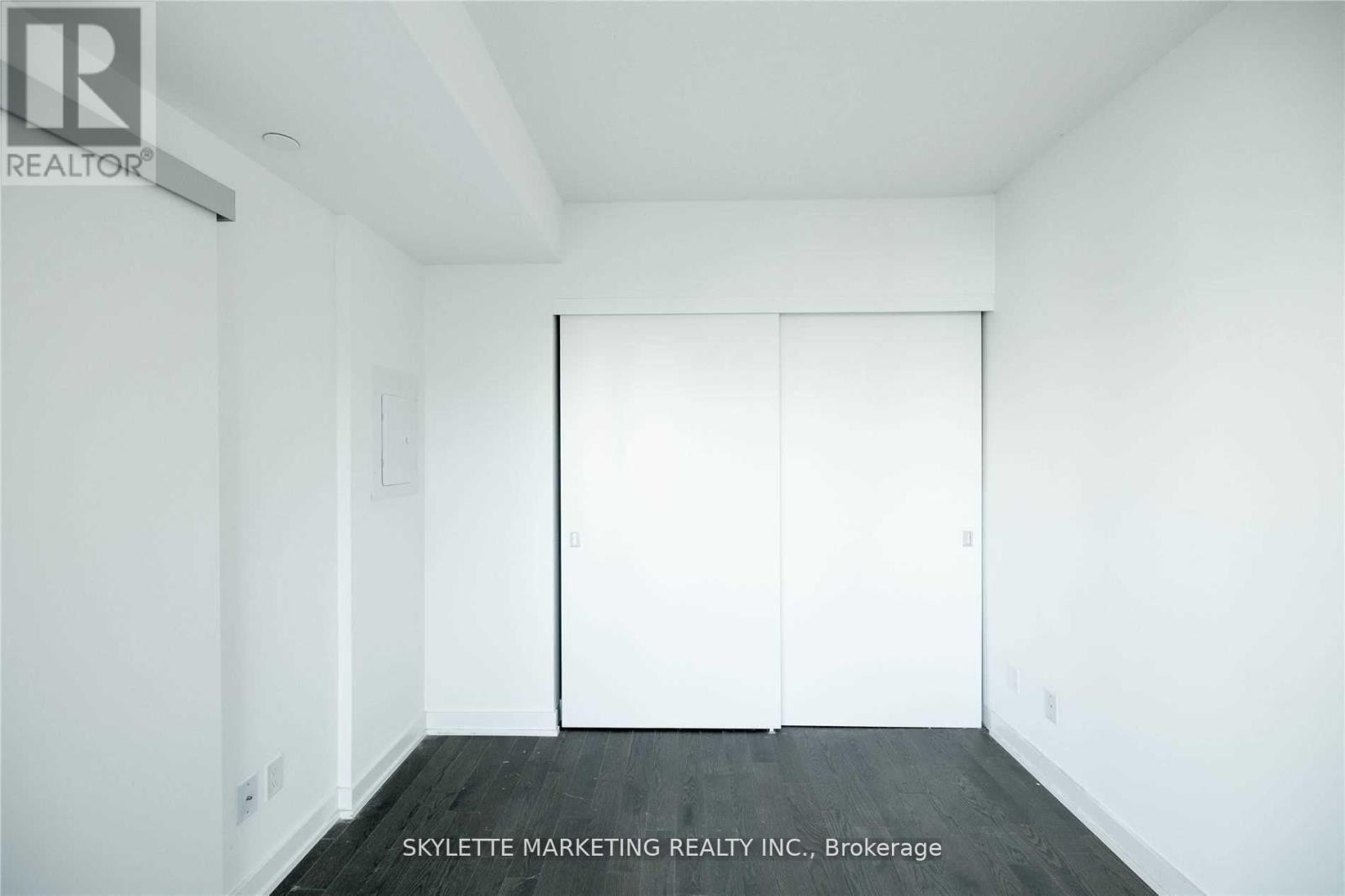 1816 - 25 Richmond Street E, Toronto, Ontario  M5C 0A6 - Photo 4 - C12799648