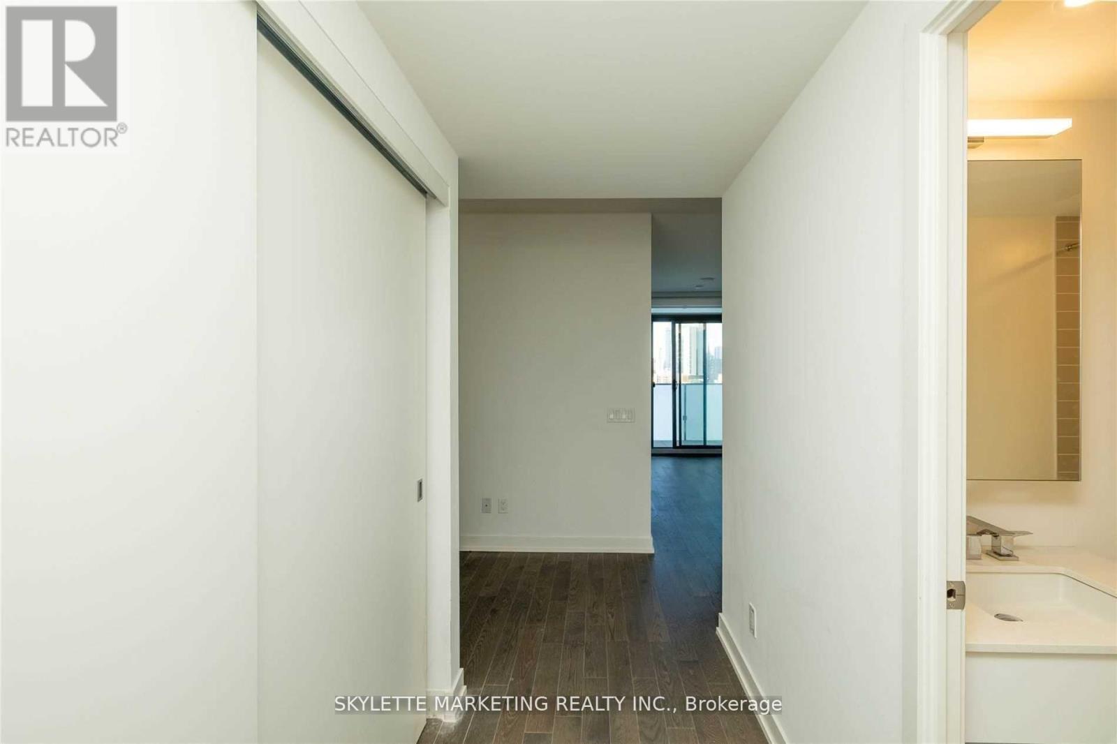 1816 - 25 Richmond Street E, Toronto, Ontario  M5C 0A6 - Photo 6 - C12799648