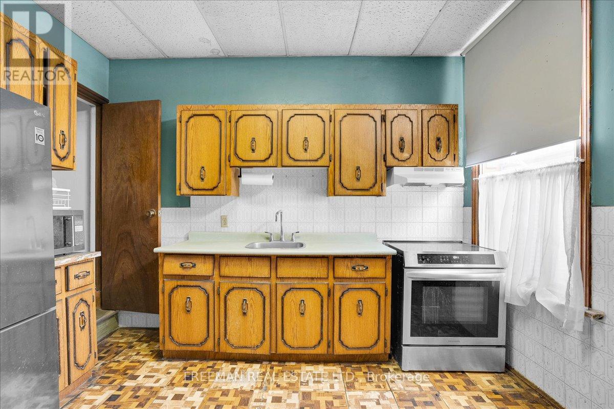 116 Brunswick Avenue, Toronto, Ontario  M5S 2M2 - Photo 11 - C12799680