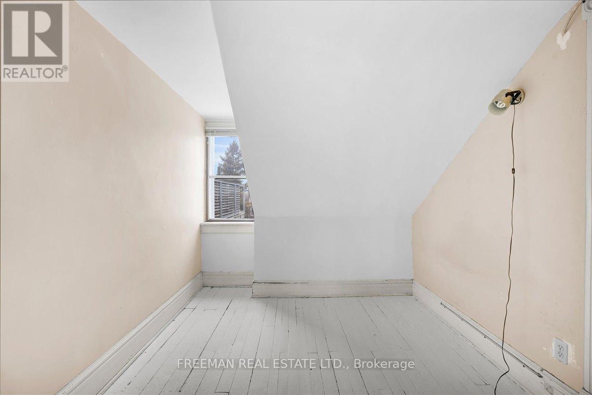 116 Brunswick Avenue, Toronto, Ontario  M5S 2M2 - Photo 23 - C12799680