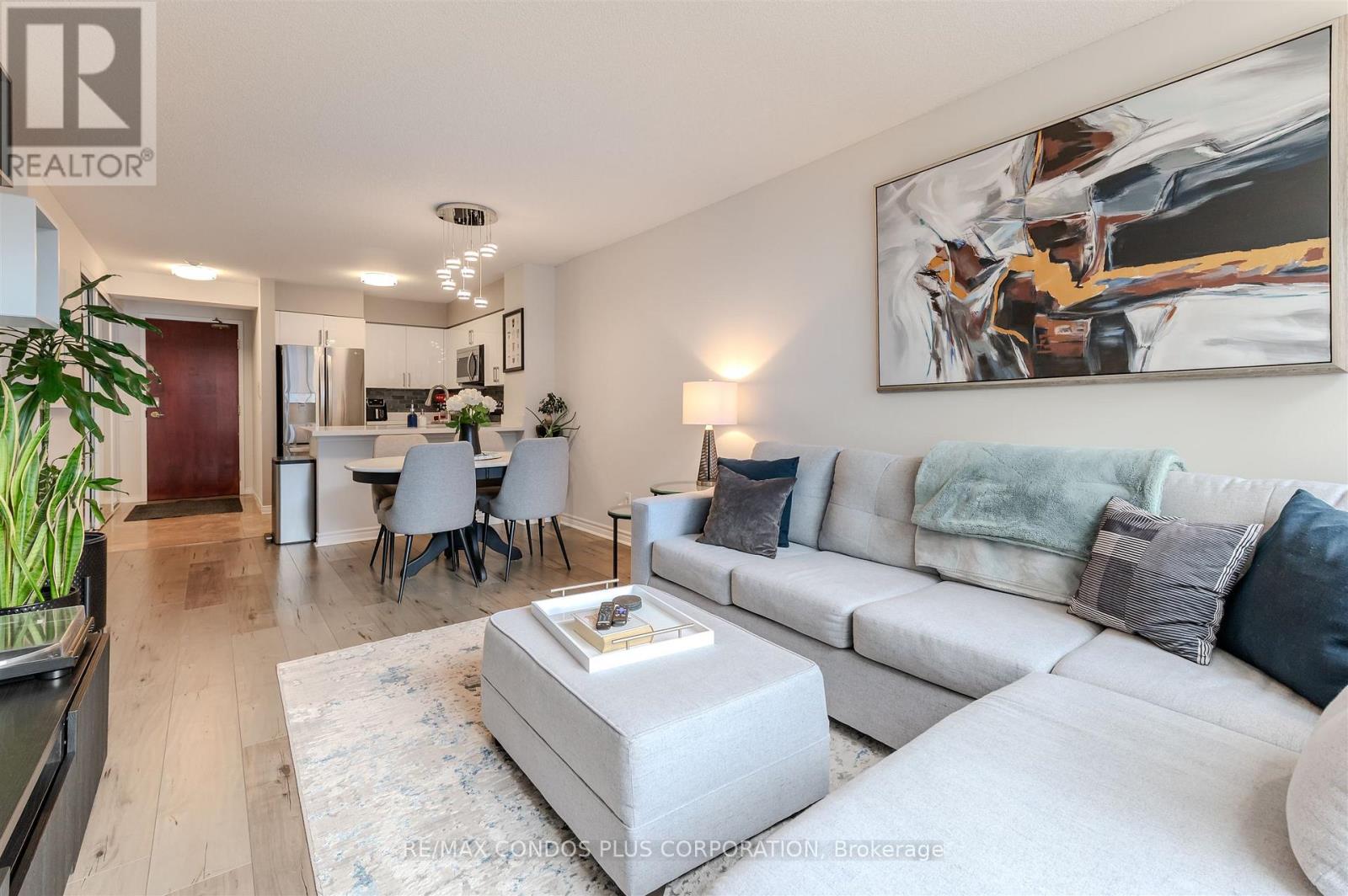 706 - 750 Bay Street, Toronto, Ontario  M5G 1N6 - Photo 9 - C12799720