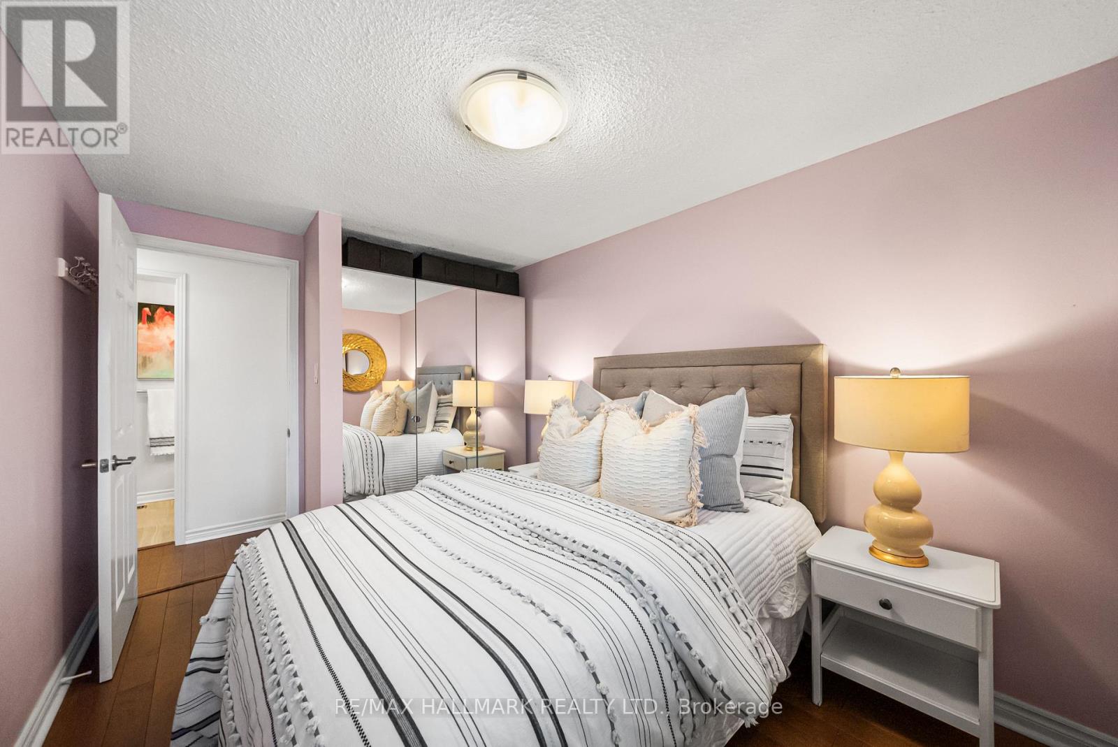 64 Sylvan Valley Way, Toronto, Ontario  M5M 4M3 - Photo 23 - C12799730