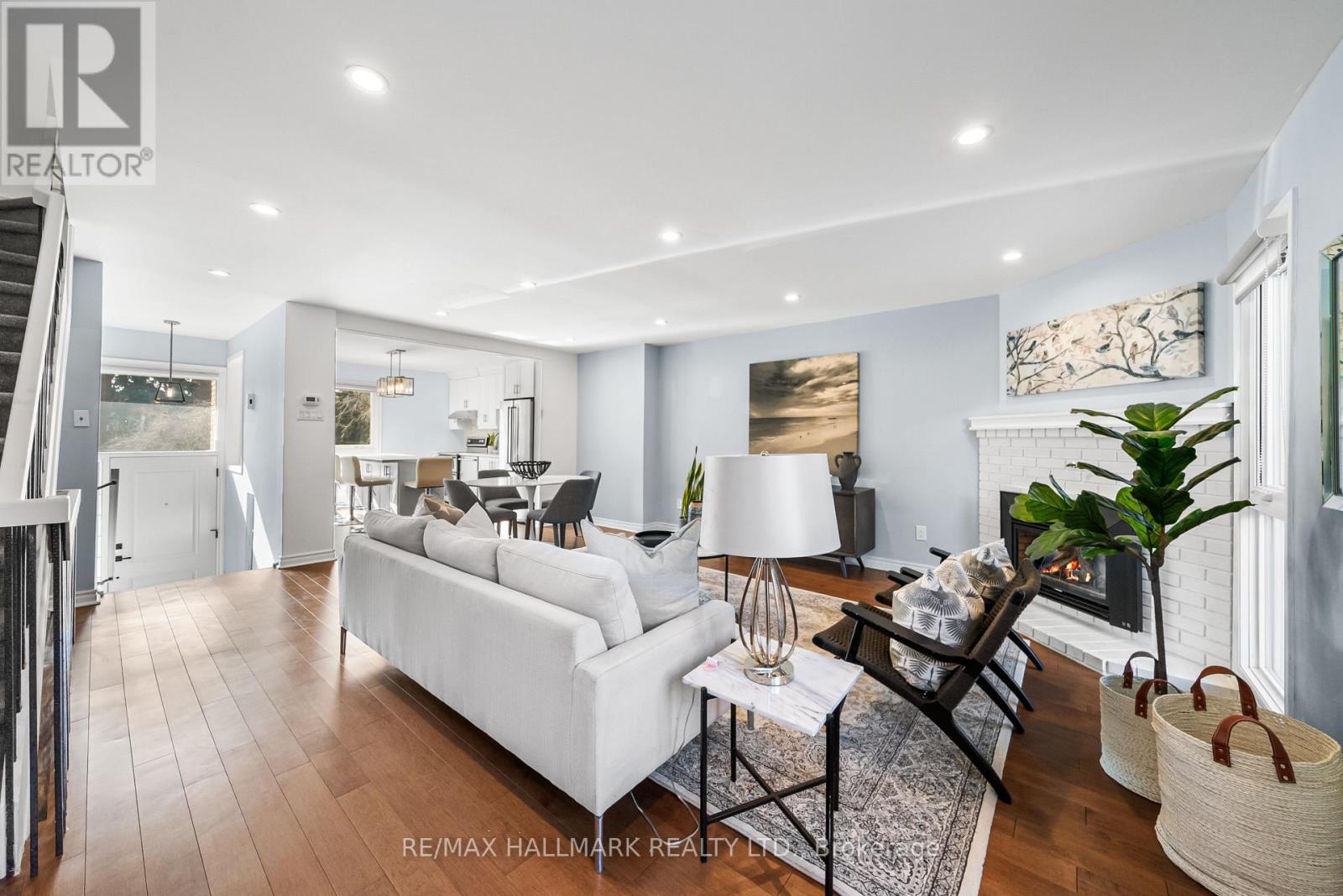 64 Sylvan Valley Way, Toronto, Ontario  M5M 4M3 - Photo 6 - C12799730