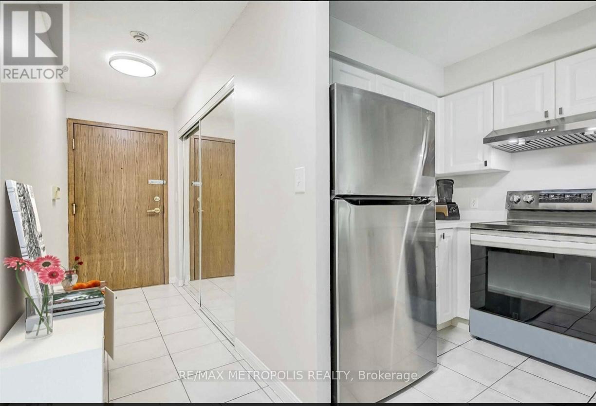 1801 - 11 Lee Centre Drive, Toronto, Ontario  M1H 3J5 - Photo 3 - E12799676