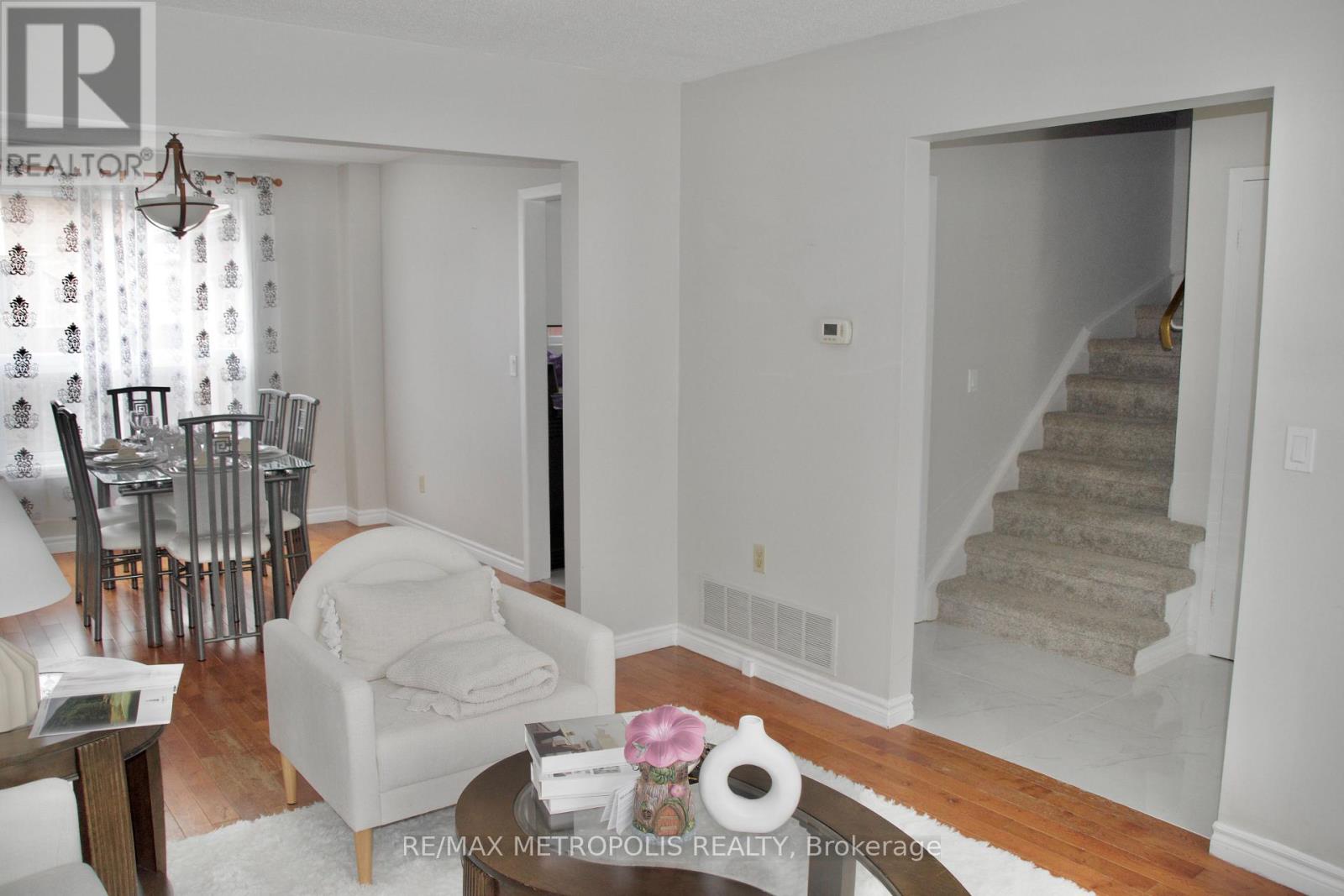 1405 Manitou Drive, Oshawa (Samac), Ontario  L1G 7R2 - Photo 16 - E12799702